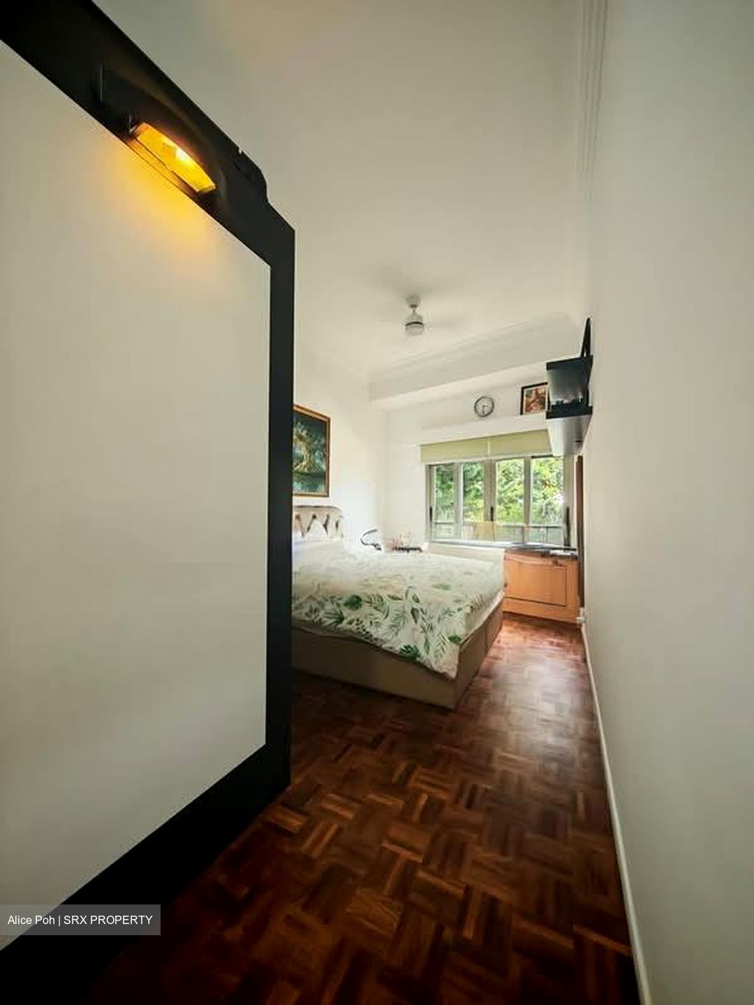 Banyan Condominium (D5), Condominium #555554301